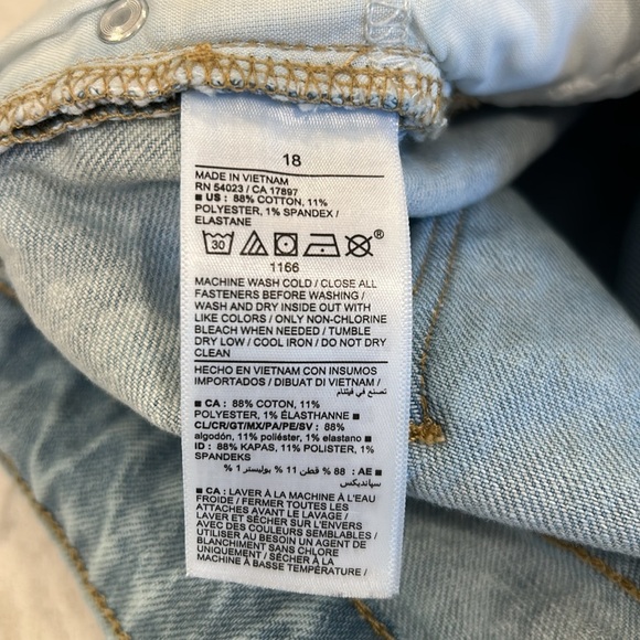 Old Navy Mid Rise Light Wash Leif Super Flare Jeans Size 18 Plus Distressed Boho - Picture 13 of 15